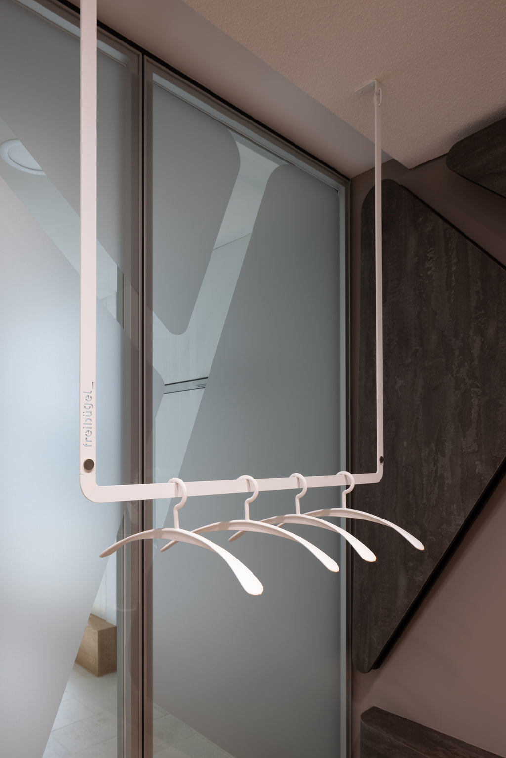 freibügel - 105 | 3-teilige Garderobe zur Deckenmontage